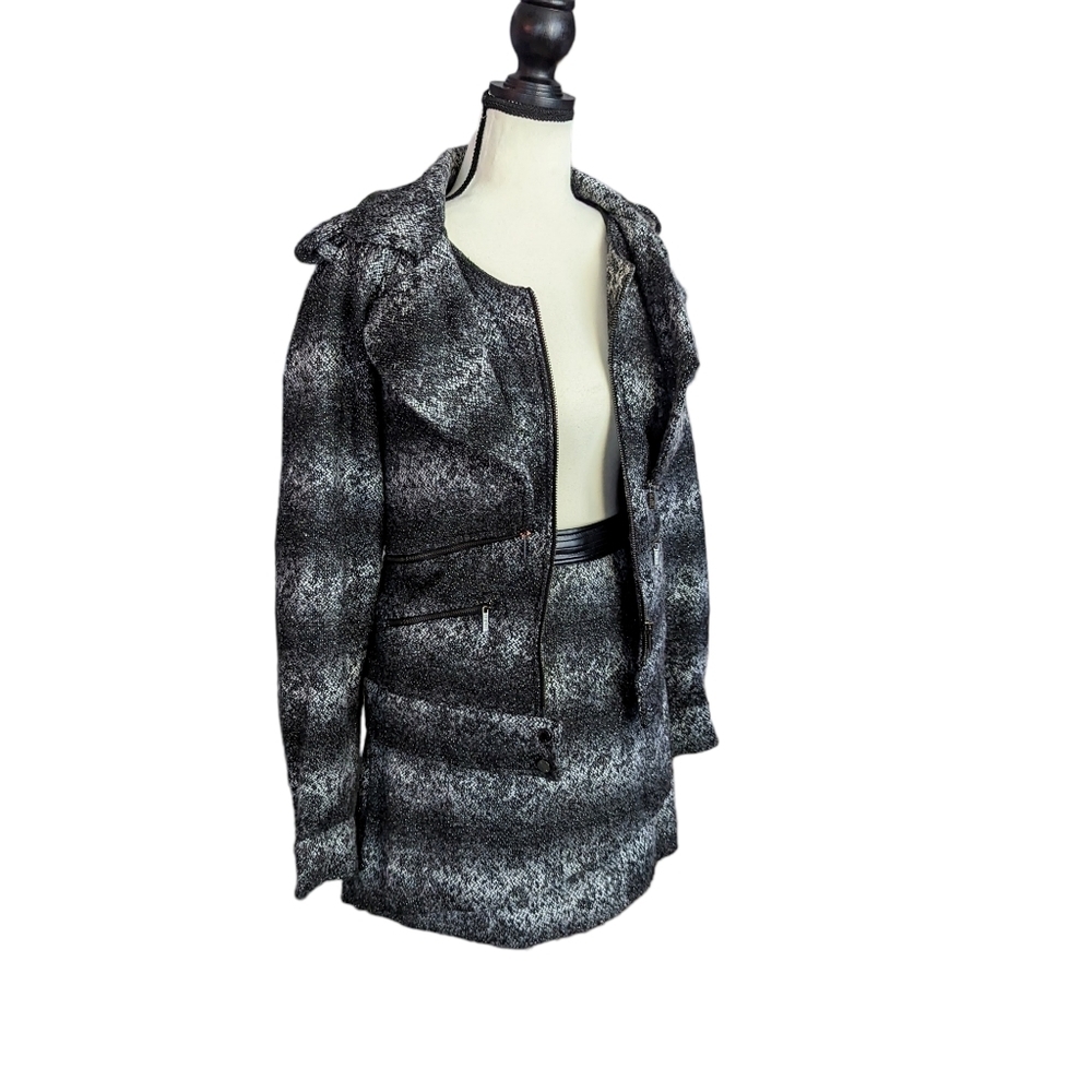 NWT Karl Lagerfeld Gray/Black Tweed Skirt/Jacket Set Size L